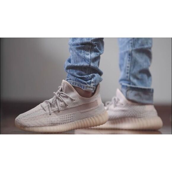 ✨Yeezy Boost 350 V2 Synth Sz 10 Sneakers✨ main image 11